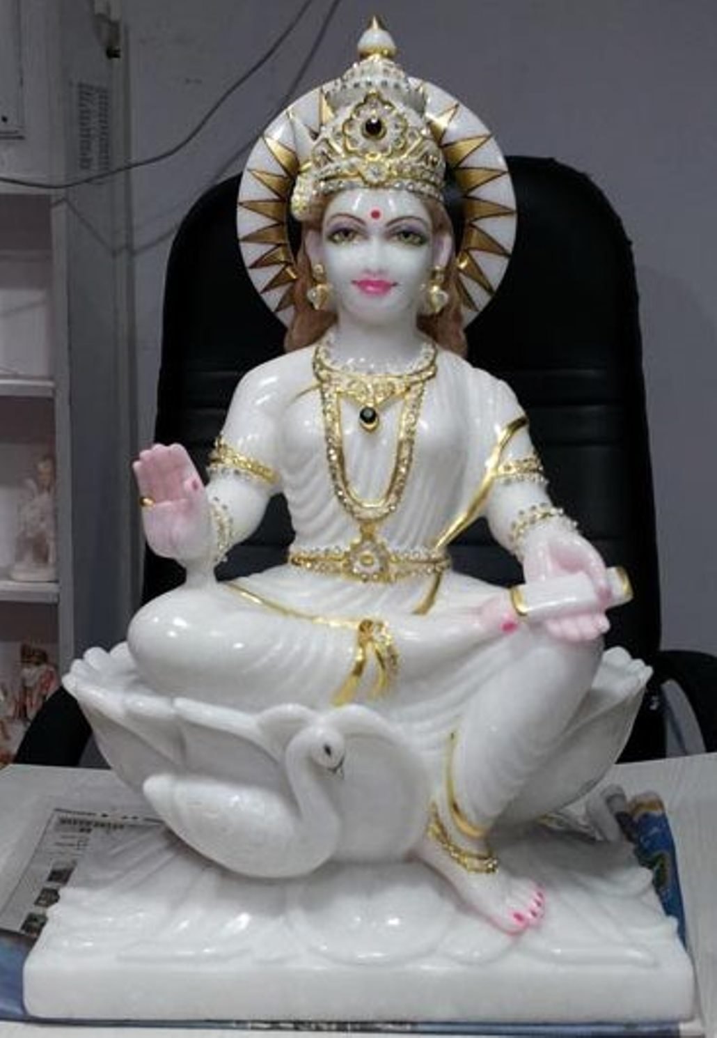 marble maa gayatri moorti